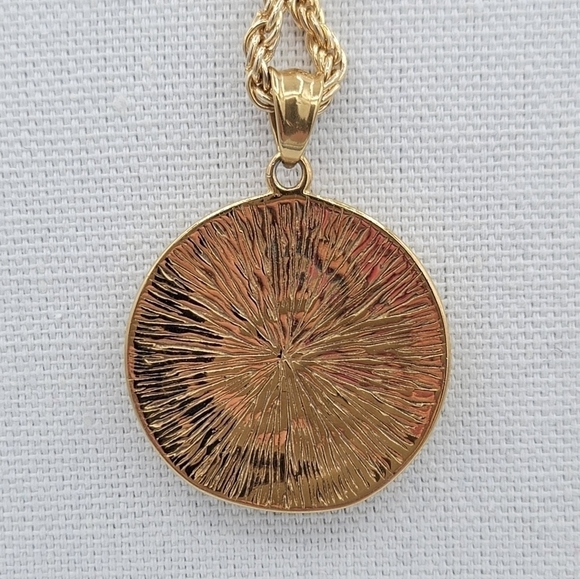 Eye of Horus Pendant Goldtone Necklace #589 - Picture 5 of 9